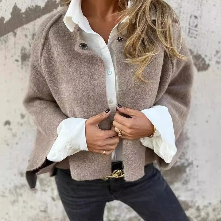 ELISE | Krótka kurtka z eleganckimi, rozszerzanymi rękawami
